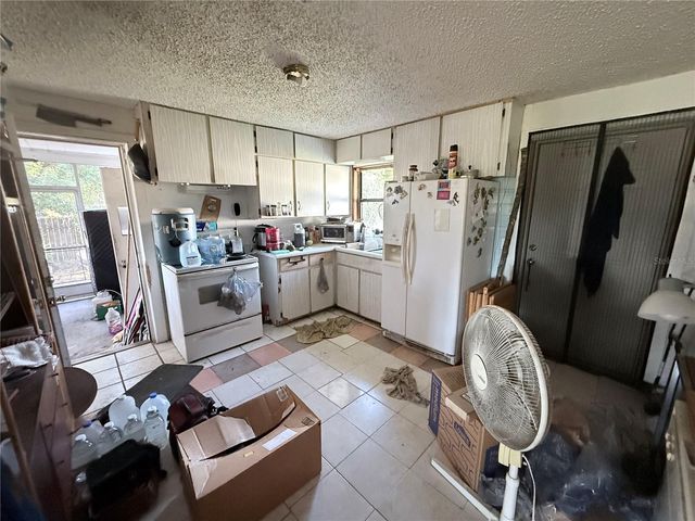 1602 E CALHOUN STREET, Plant City, FL 33563