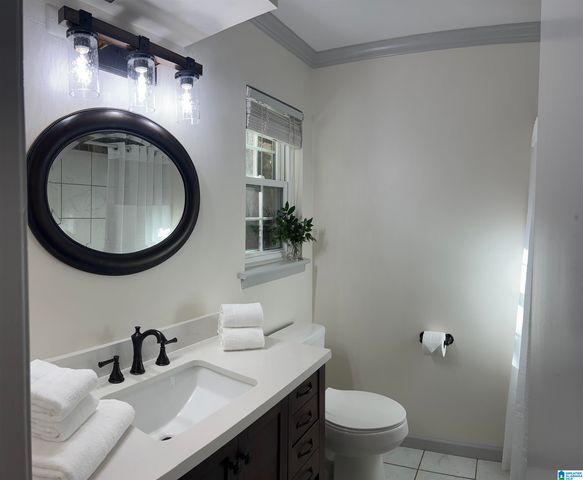 2110 Montreat Way Apt D, Vestavia Hills, AL 35216