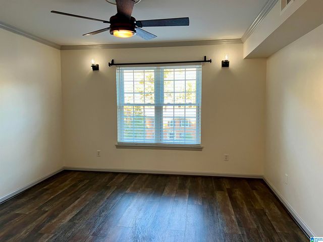 2110 Montreat Way Apt D, Vestavia Hills, AL 35216