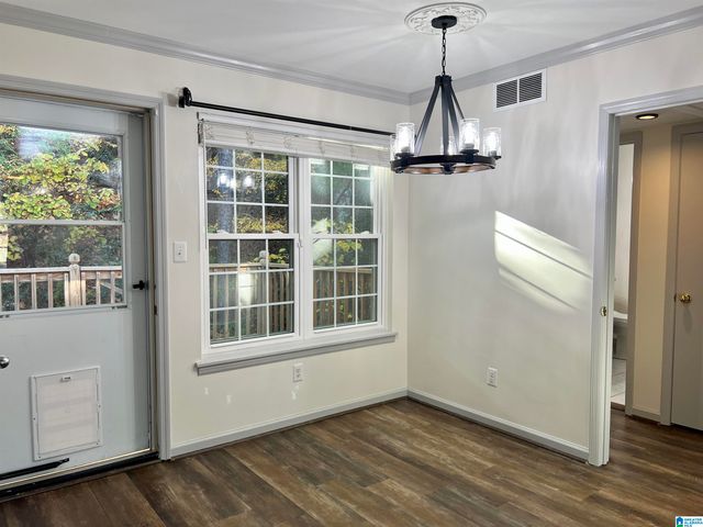 2110 Montreat Way Apt D, Vestavia Hills, AL 35216