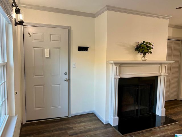 2110 Montreat Way Apt D, Vestavia Hills, AL 35216