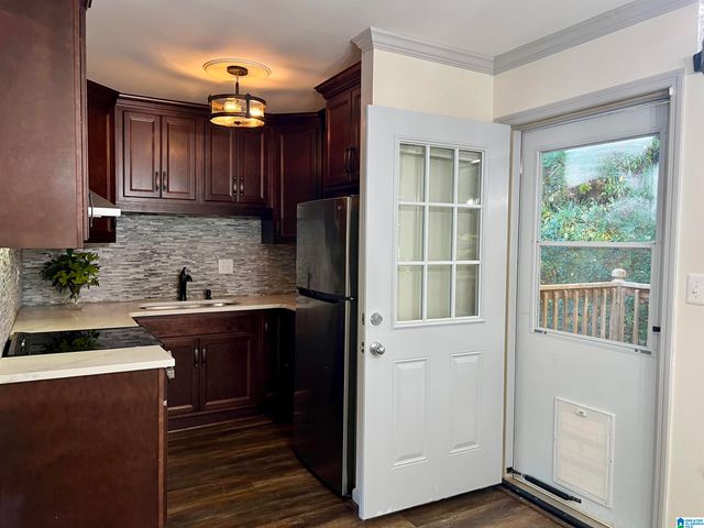2110 Montreat Way Apt D, Vestavia Hills, AL 35216