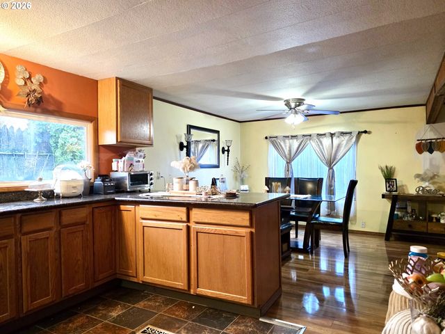 2980 Ne DIVISION St 31, Gresham, OR 97030