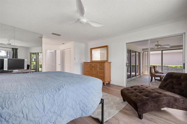 4212 CENTER GATE LANE 2, Sarasota, FL 34233