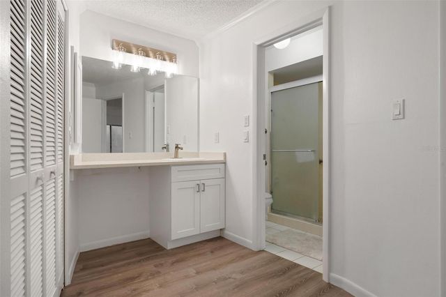 4212 CENTER GATE LANE 2, Sarasota, FL 34233