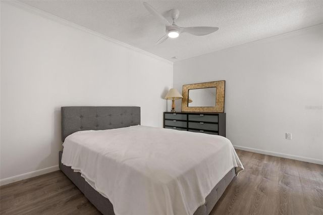 4212 CENTER GATE LANE 2, Sarasota, FL 34233