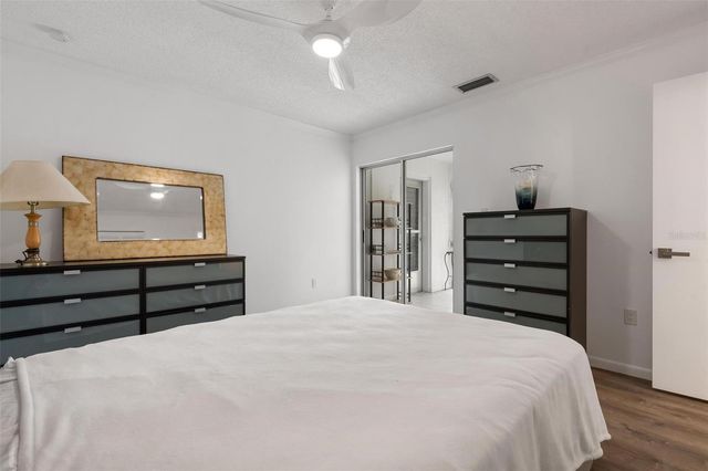 4212 CENTER GATE LANE 2, Sarasota, FL 34233
