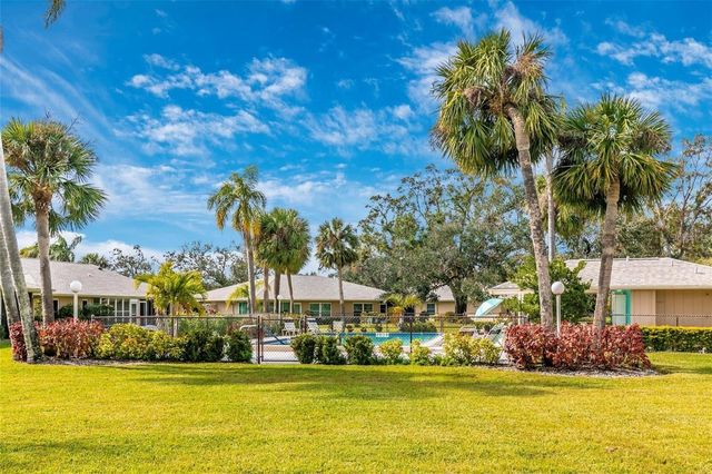 4212 CENTER GATE LANE 2, Sarasota, FL 34233