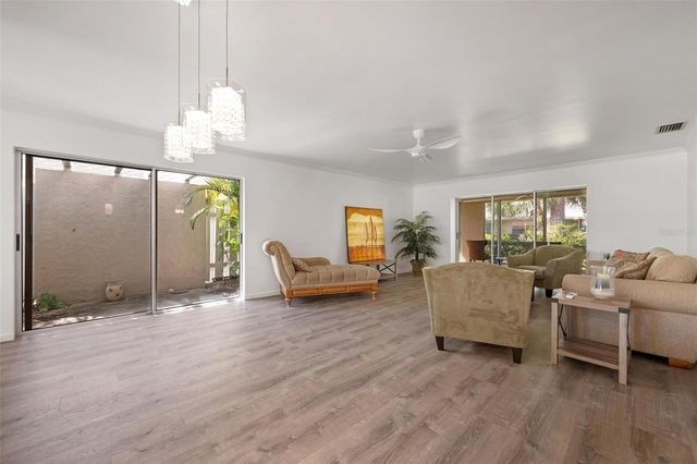 4212 CENTER GATE LANE 2, Sarasota, FL 34233