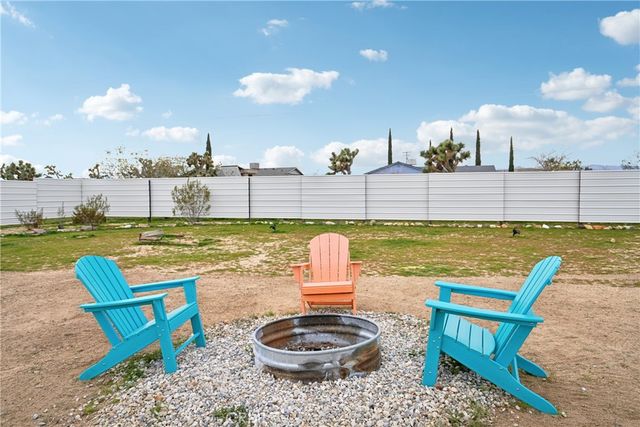 3872 Balsa Avenue, Yucca Valley, CA 92284