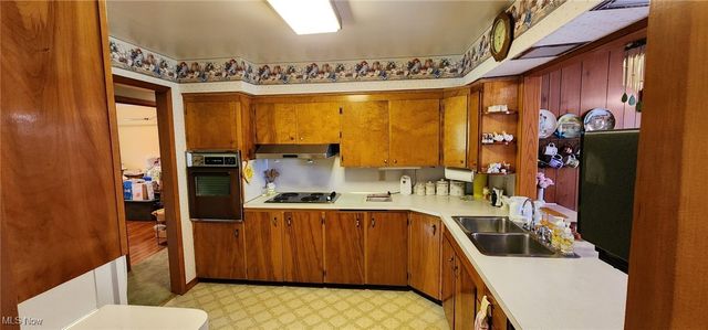 593 Furnace Road, Conneaut, OH 44030