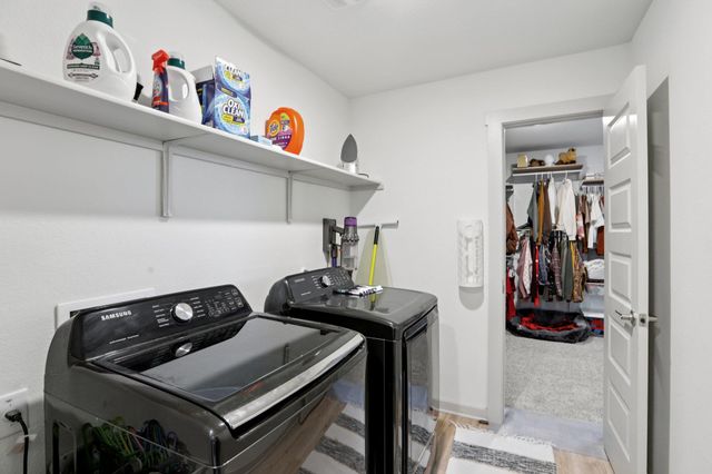 204 Cupreata LN, Leander, TX 78641