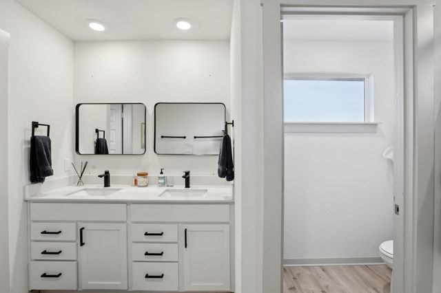 204 Cupreata LN, Leander, TX 78641