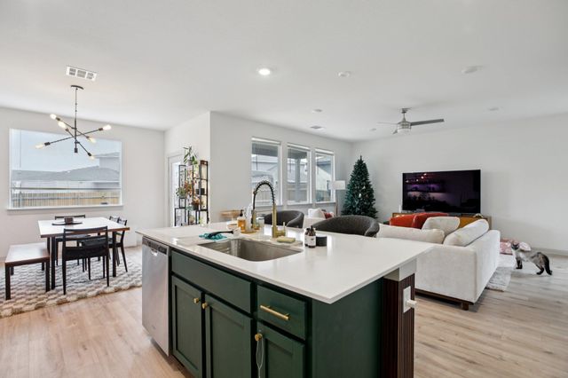 204 Cupreata LN, Leander, TX 78641