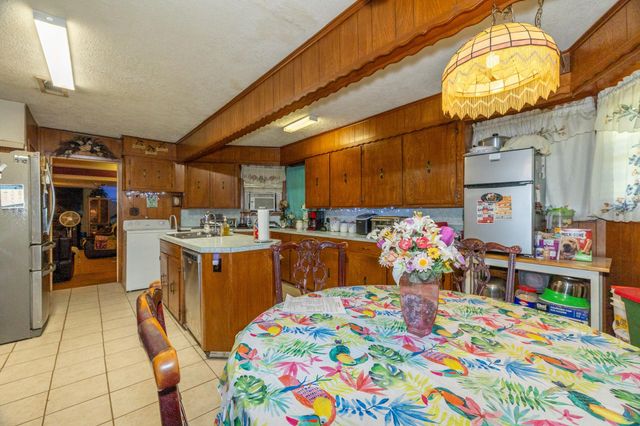 201 N Cleveland Avenue, Cleveland, TX 77327