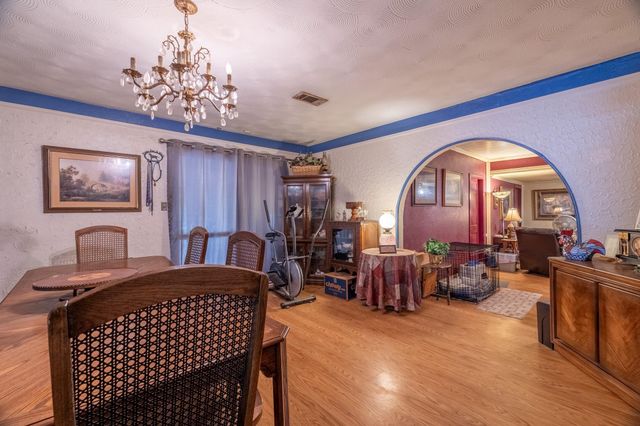 201 N Cleveland Avenue, Cleveland, TX 77327