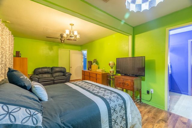 201 N Cleveland Avenue, Cleveland, TX 77327