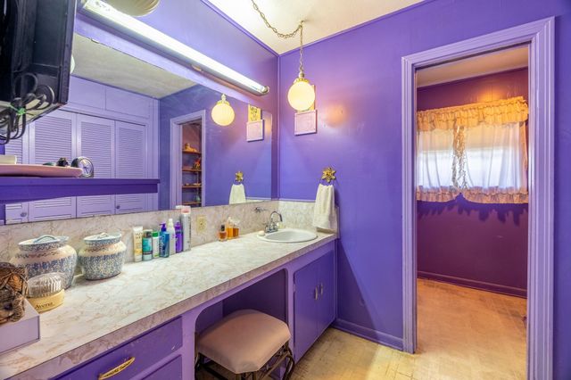 201 N Cleveland Avenue, Cleveland, TX 77327