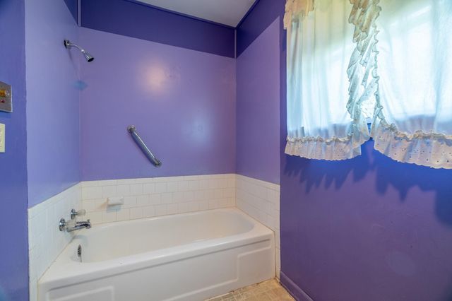 201 N Cleveland Avenue, Cleveland, TX 77327