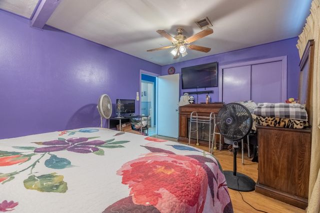 201 N Cleveland Avenue, Cleveland, TX 77327