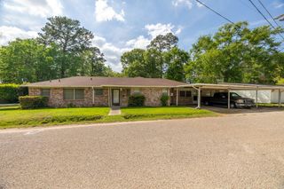 201 N Cleveland Avenue, Cleveland, TX 77327