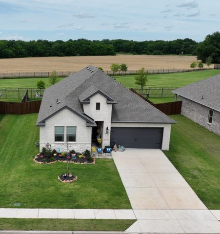524 Meadowlark Drive, Van Alstyne, TX 75495