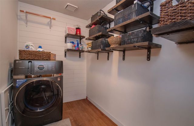 1114 NW Parkridge Drive, Ankeny, IA 50023