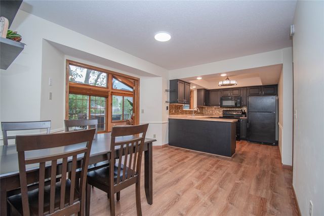 1114 NW Parkridge Drive, Ankeny, IA 50023