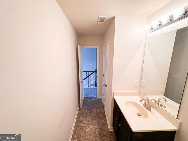 3319 Gardenside Walk, Loganville, GA 30052