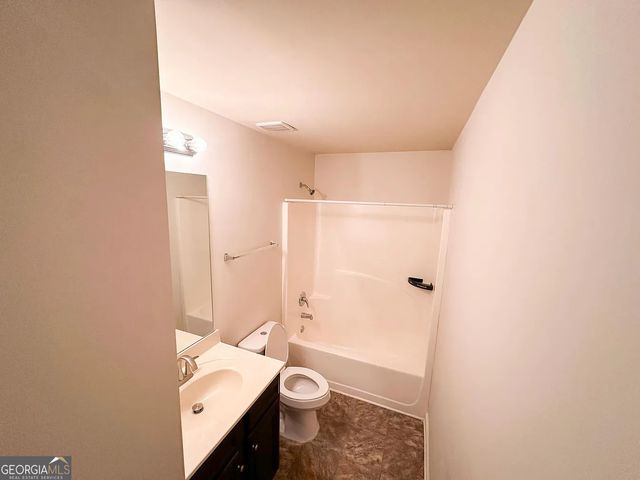 3319 Gardenside Walk, Loganville, GA 30052