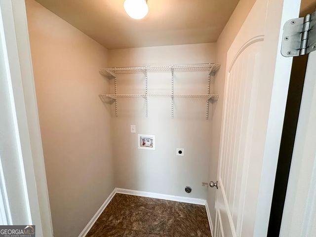 3319 Gardenside Walk, Loganville, GA 30052