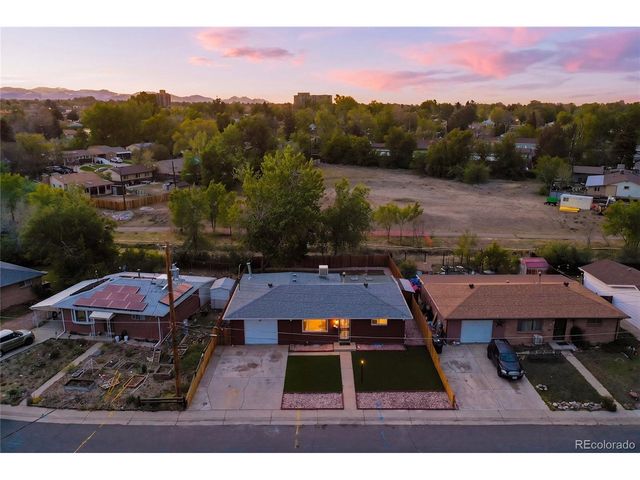 2605 W Gunnison Dr, Denver, CO 80219