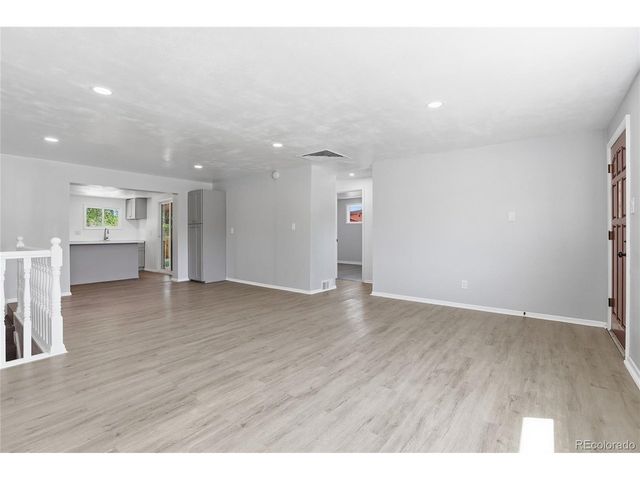 2605 W Gunnison Dr, Denver, CO 80219