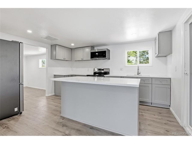2605 W Gunnison Dr, Denver, CO 80219