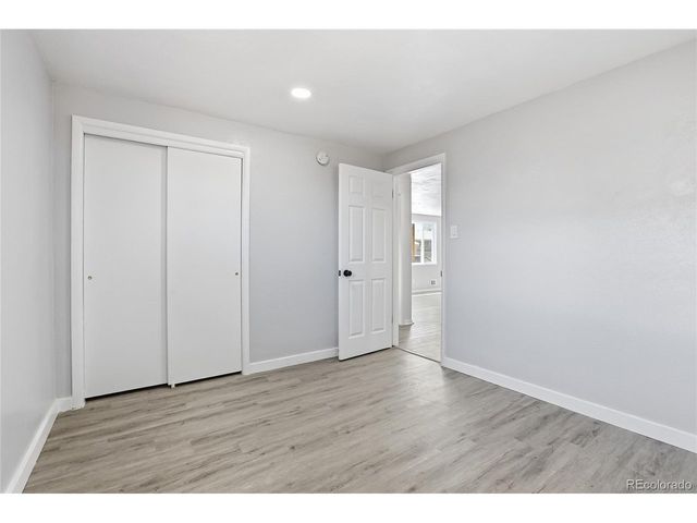 2605 W Gunnison Dr, Denver, CO 80219