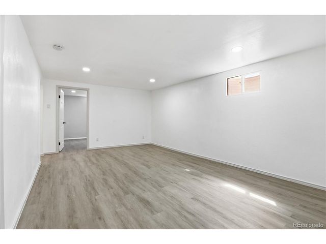 2605 W Gunnison Dr, Denver, CO 80219