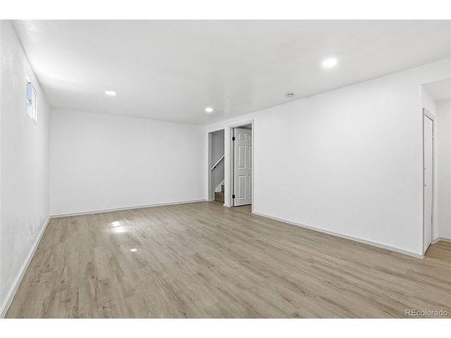 2605 W Gunnison Dr, Denver, CO 80219
