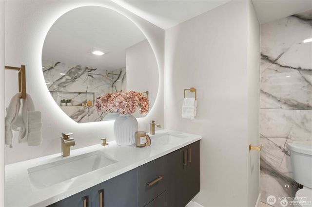 2804 179th Avenue E, Lake Tapps, WA 98391