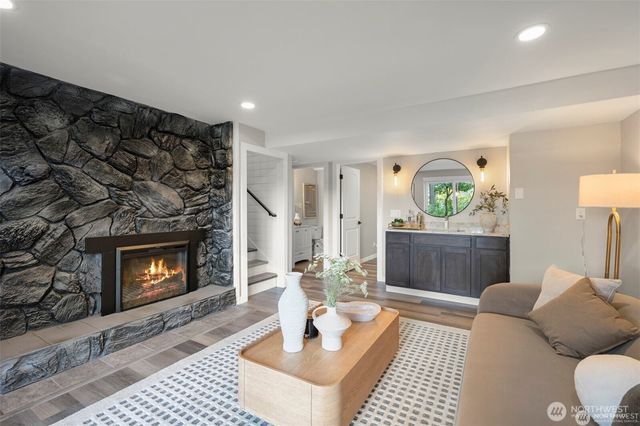 2804 179th Avenue E, Lake Tapps, WA 98391