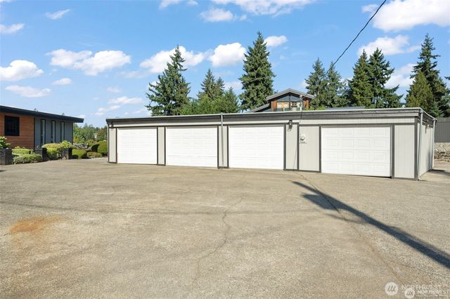 2804 179th Avenue E, Lake Tapps, WA 98391