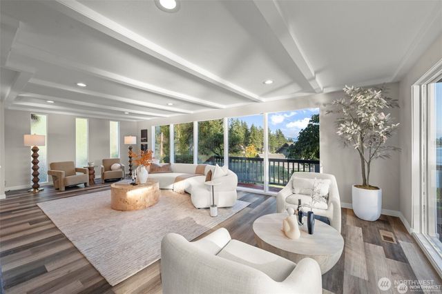 2804 179th Avenue E, Lake Tapps, WA 98391