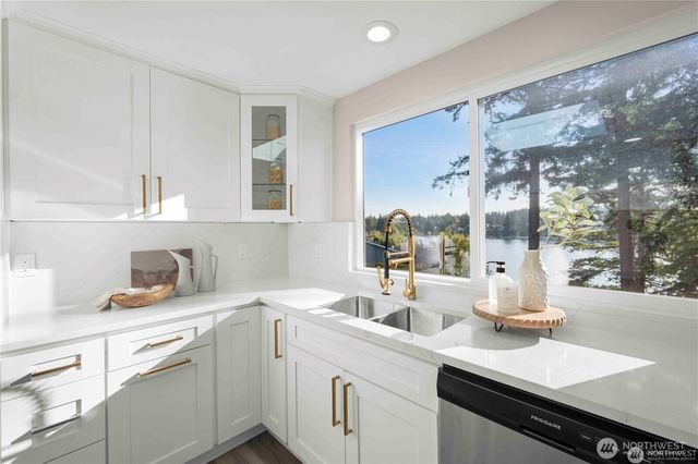 2804 179th Avenue E, Lake Tapps, WA 98391