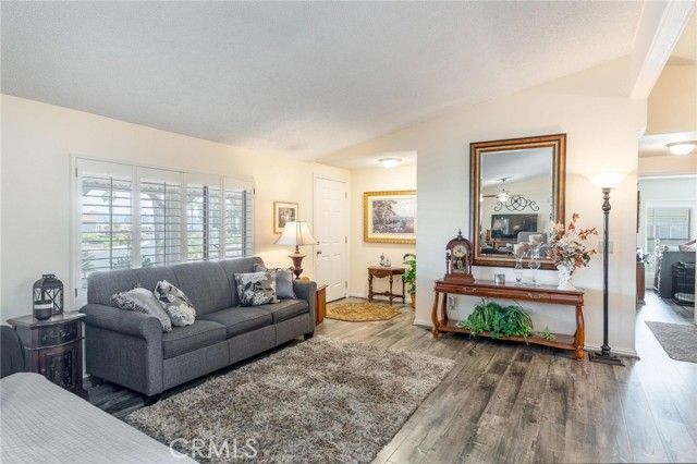 38124 Calle Amigable, Murrieta, CA 92563