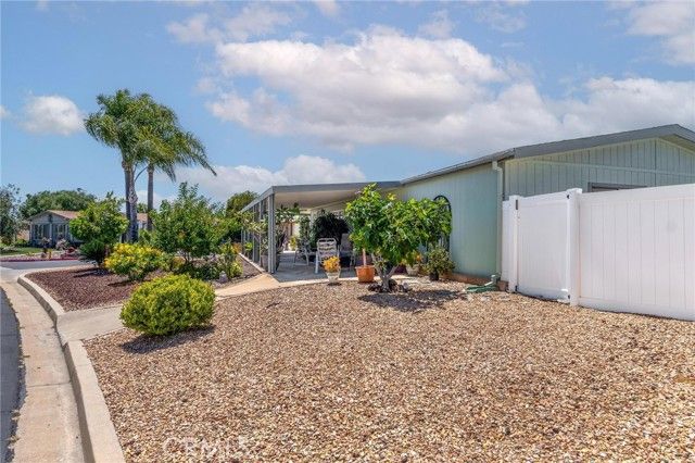 38124 Calle Amigable, Murrieta, CA 92563