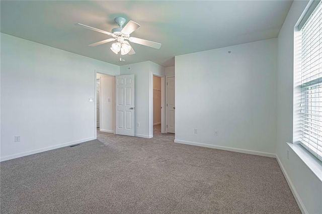 231 Snapdragon Way, Upper Macungie Twp, PA 18104