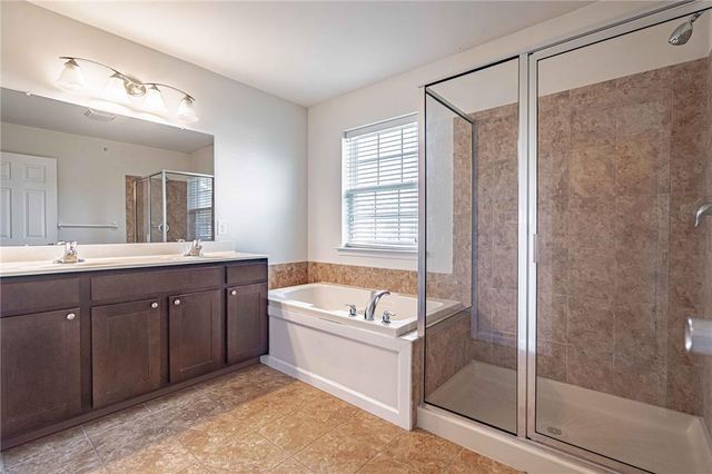 231 Snapdragon Way, Upper Macungie Twp, PA 18104