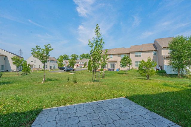 231 Snapdragon Way, Upper Macungie Twp, PA 18104