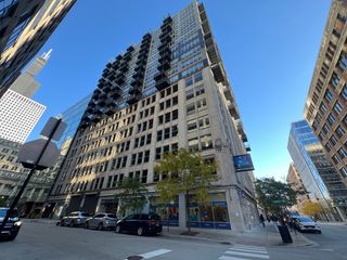 565 W Quincy Street 911, Chicago, IL 60661