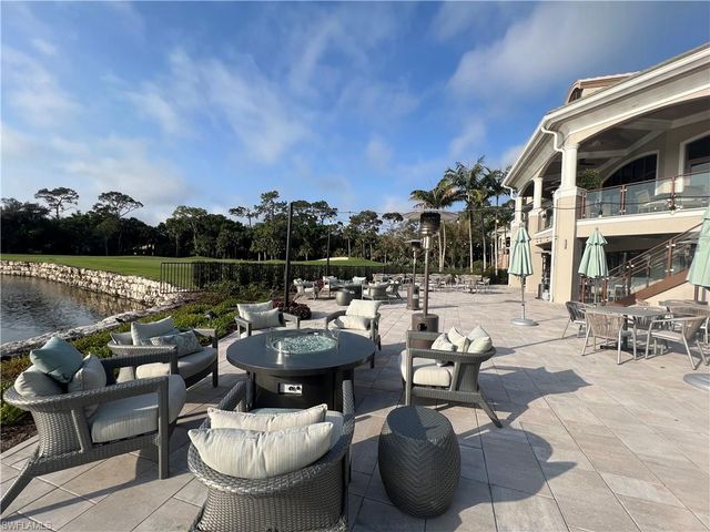 2295 Carrington CT 1-101, Naples, FL 34109