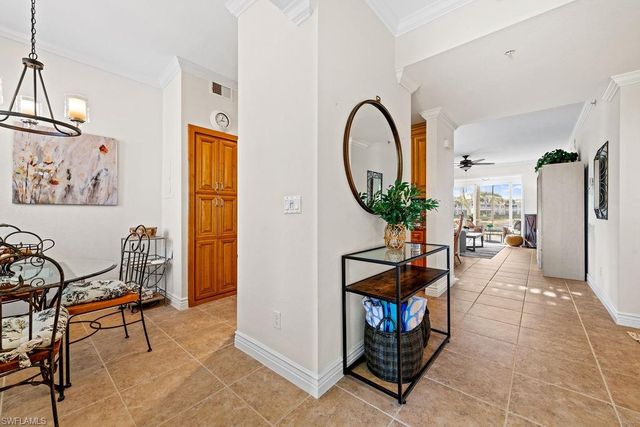 2295 Carrington CT 1-101, Naples, FL 34109